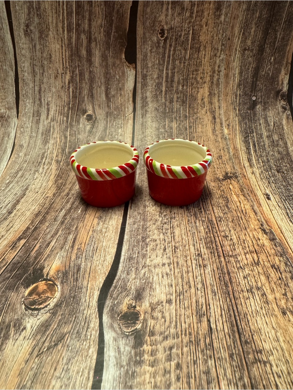 Preowned Set of 2 2"x2" Tealight Holiday Candle Holders Item #PHK7627